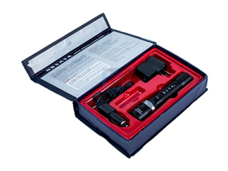 特警強(qiáng)光手電