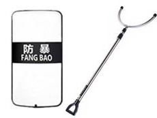 交警執(zhí)法中應(yīng)該如何使用警用裝備？