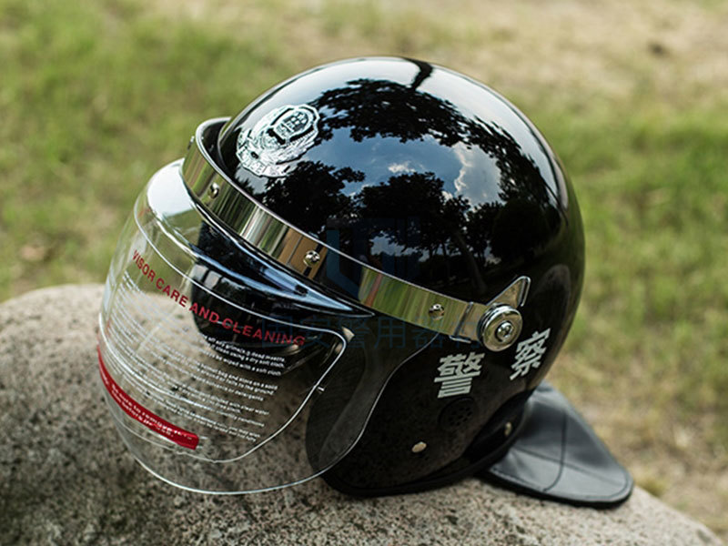 靖江固安:你了解警用防暴頭盔的材料嗎？